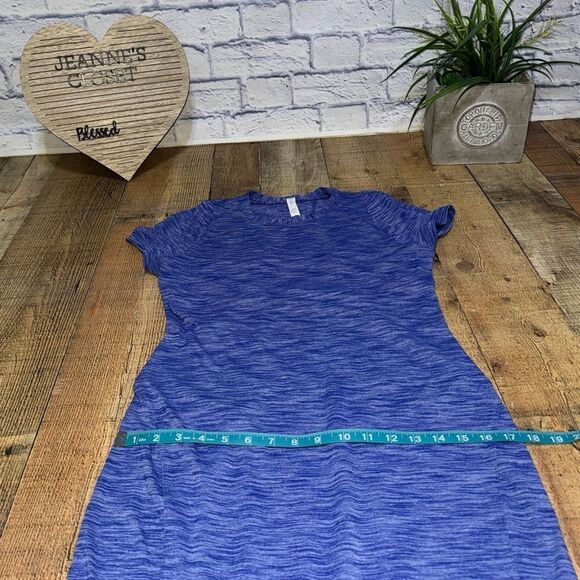 Lululemon &go Where-To Dress
Heathered Sapphire Blue
Style Number: W8653S size 8 - Picture 11 of 16